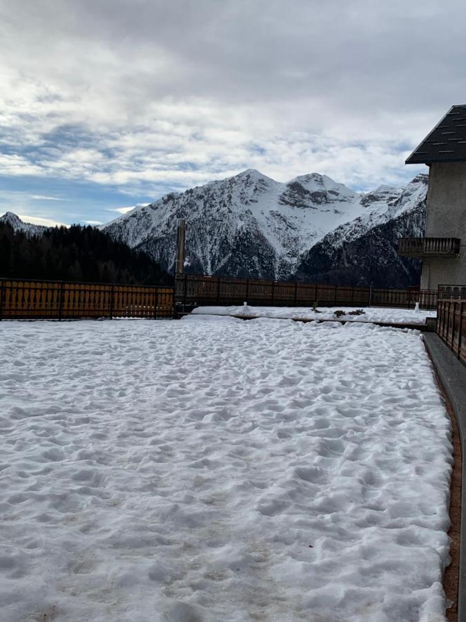 Piccolo Rifugio Di Foppolo Apartment Exterior photo
